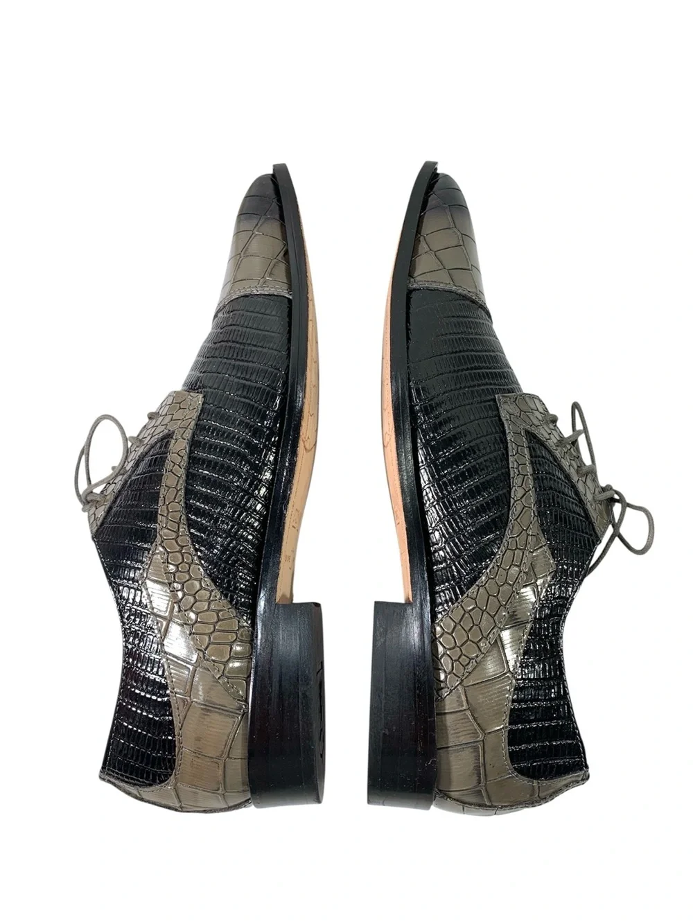 Stacy Adams striking pair